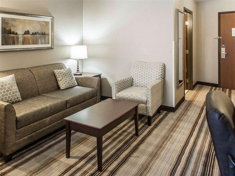 Comfort Suites Hudson I-94 Экстерьер фото