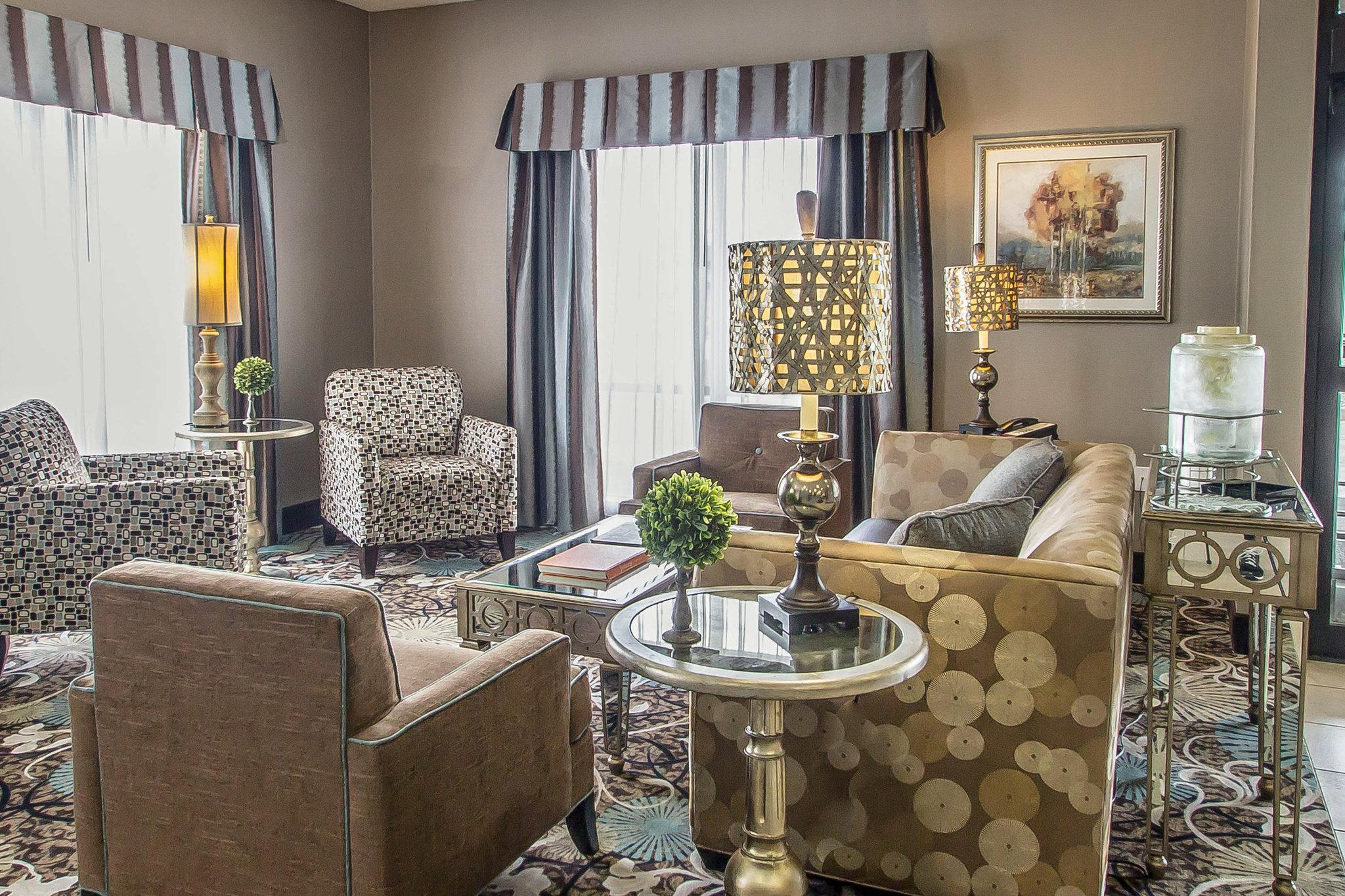 Comfort Suites Hudson I-94 Экстерьер фото