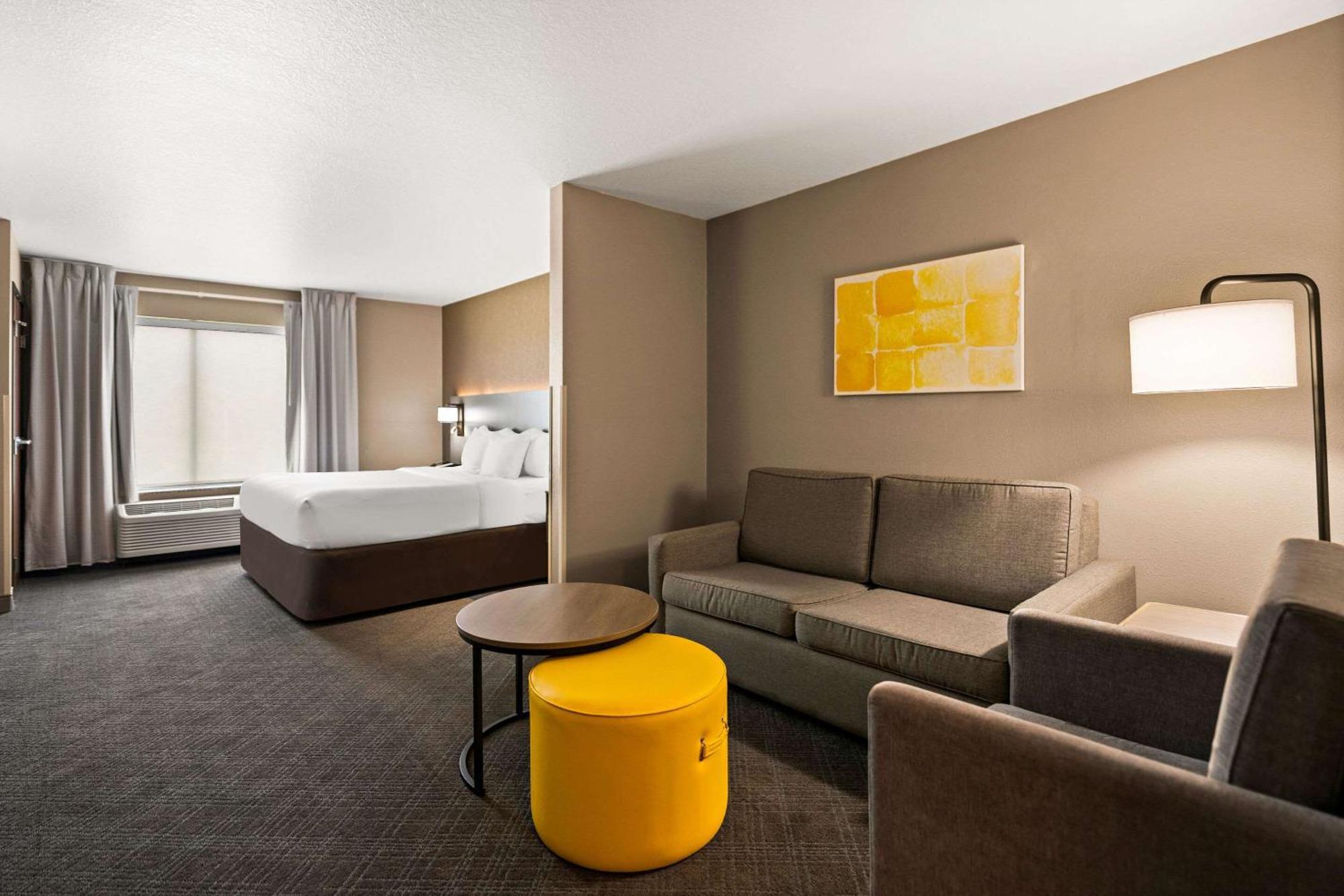 Comfort Suites Hudson I-94 Экстерьер фото