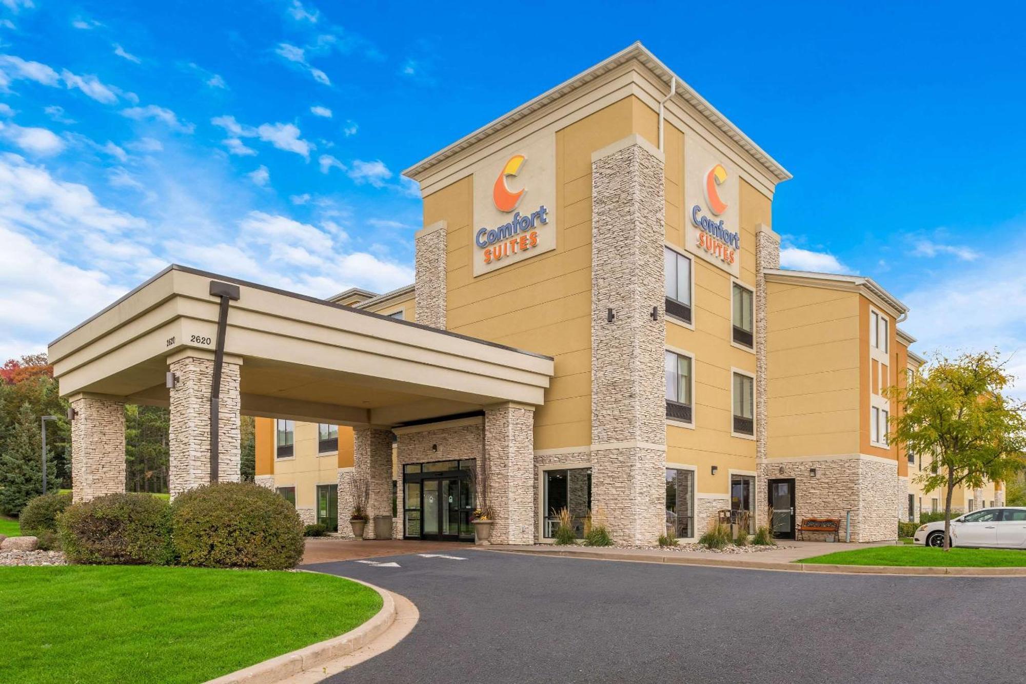 Comfort Suites Hudson I-94 Экстерьер фото