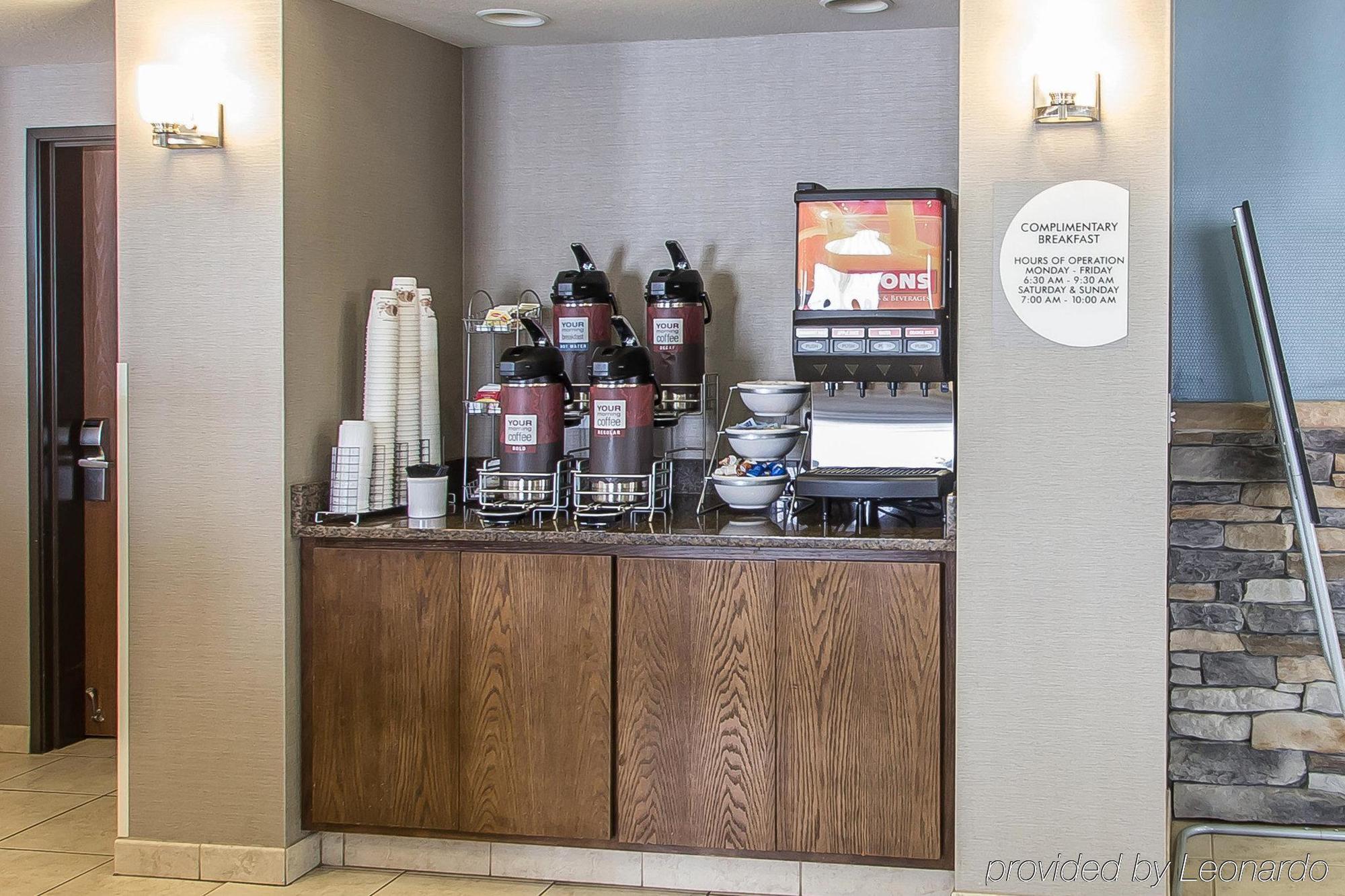 Comfort Suites Hudson I-94 Экстерьер фото
